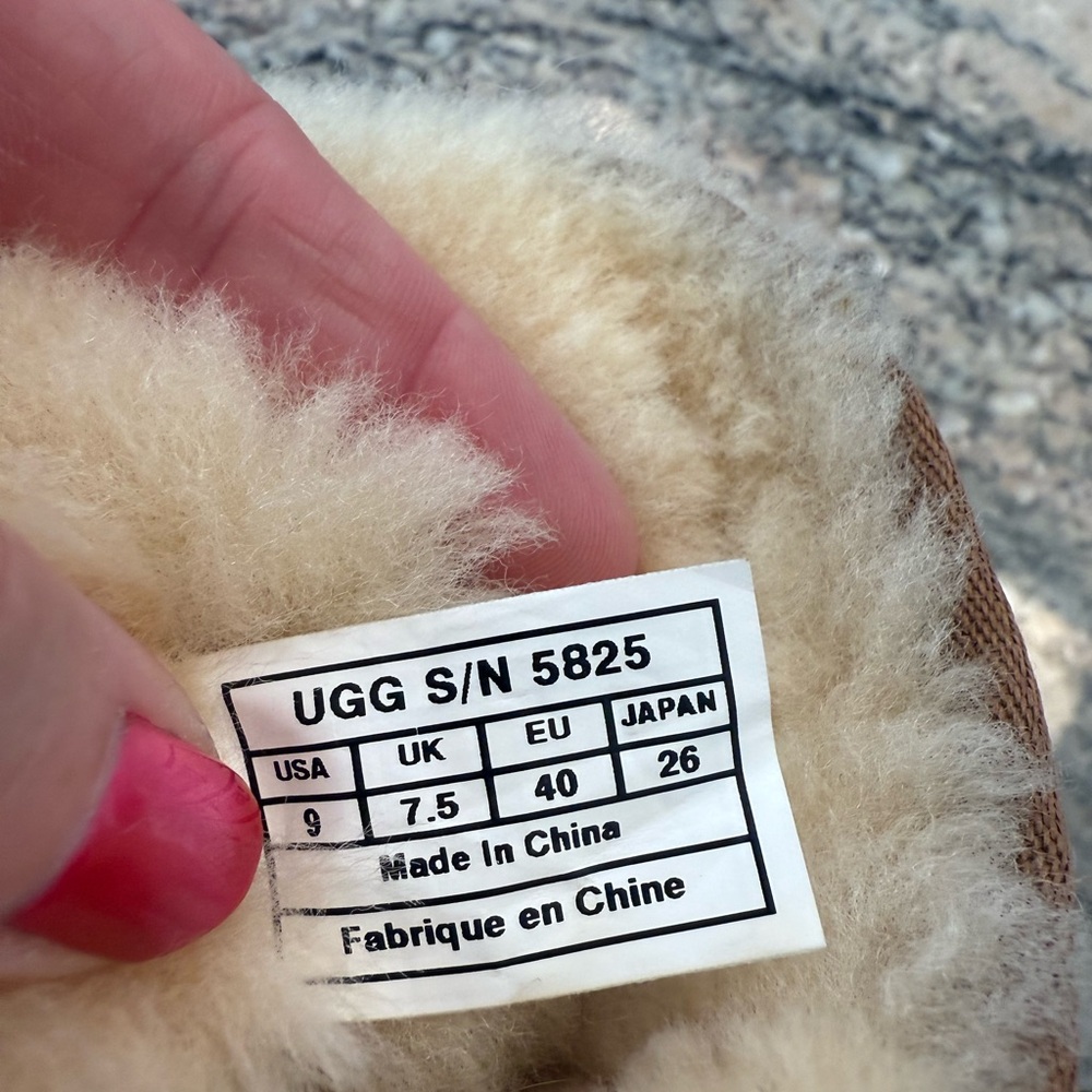 UGG Tan Sheepskin Lined Footwear - Picture 3 of 5